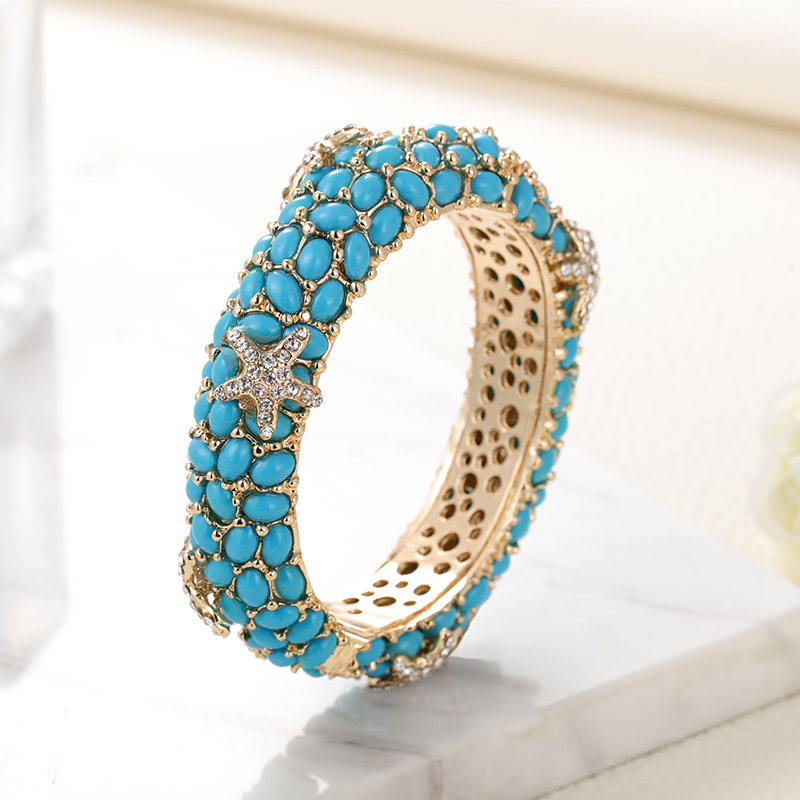 Sally's Paradise Christmas gif - مراجعة Paradise Jewelry & Watches Llc Miami Photos وسعره