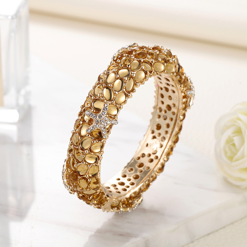 Sally's Paradise Christmas gif - مراجعة Paradise Jewelry & Watches Llc Miami Photos وسعره
