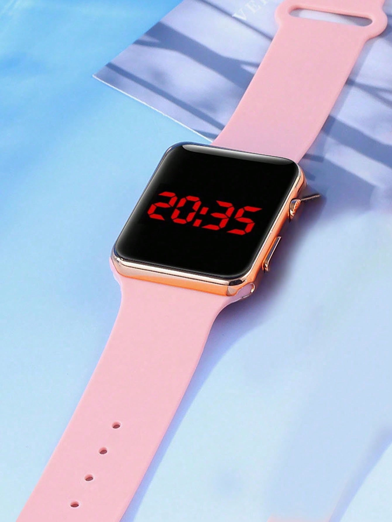 LED Simple Electronic Watch An - مراجعة Jewelry Smart Watches وسعره