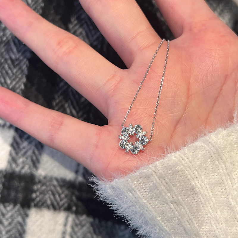 925 Sterling Silver Exquisite  - مراجعة Crystal Choker Necklace وسعره